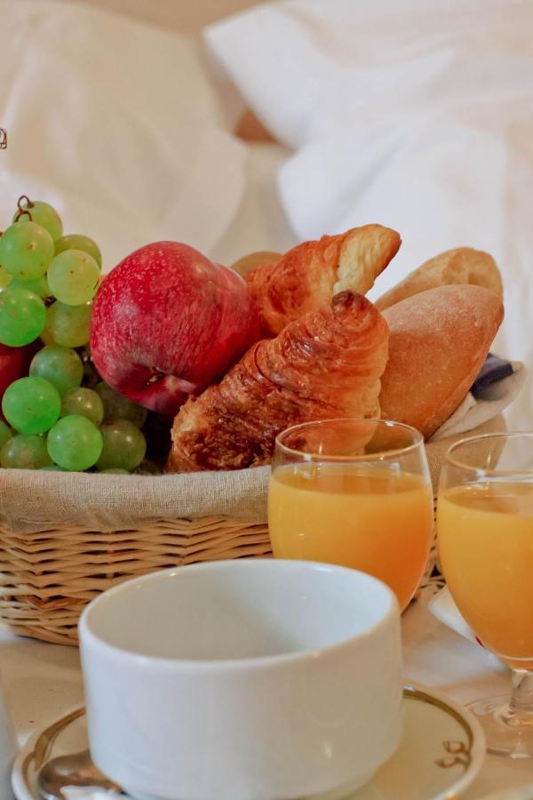 Hotel Les Tilleuls Hasparren Ngoại thất bức ảnh